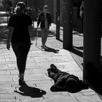 1MZ_0834_export_klein Sleeping in the street